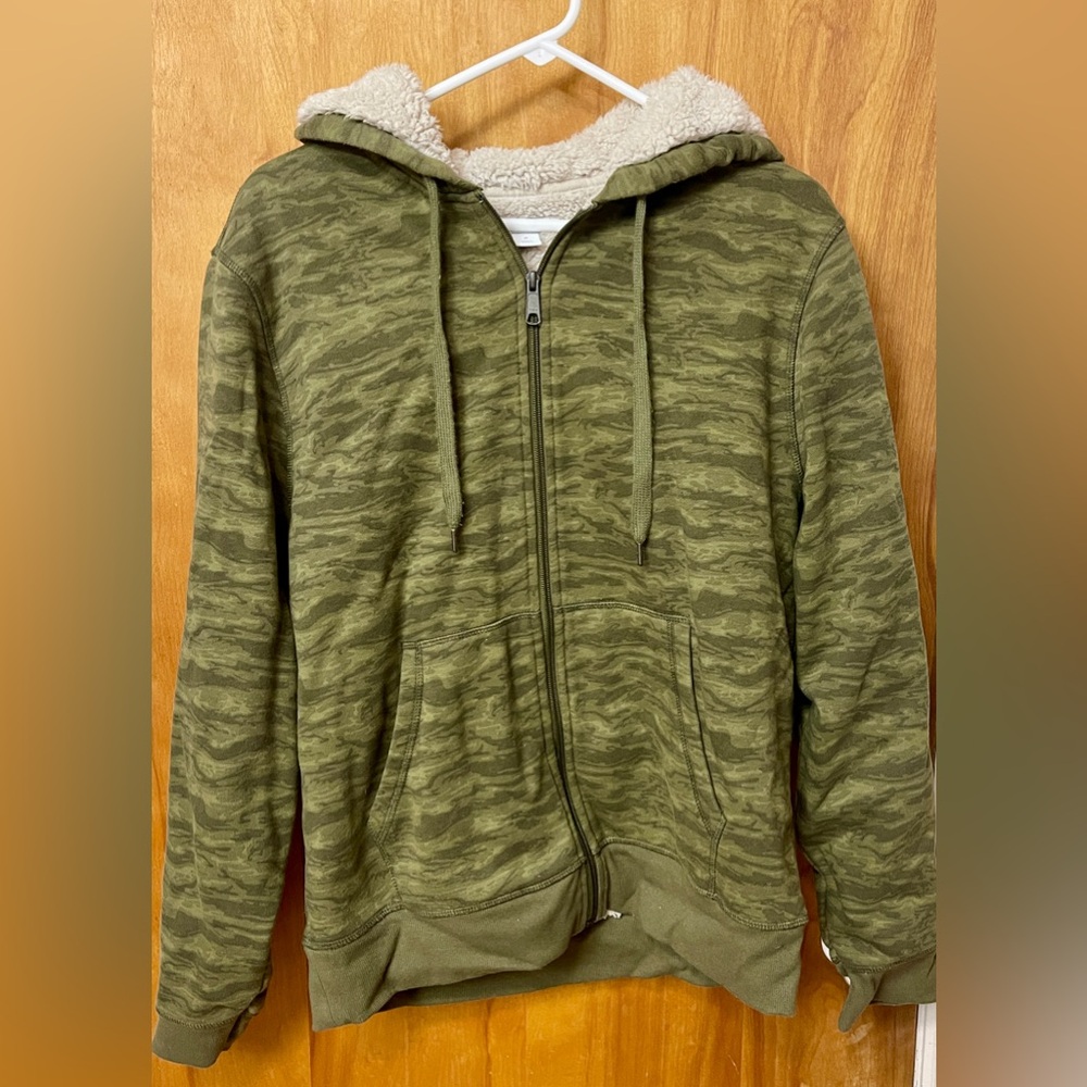 Fluffy-lined Camo Hoodie